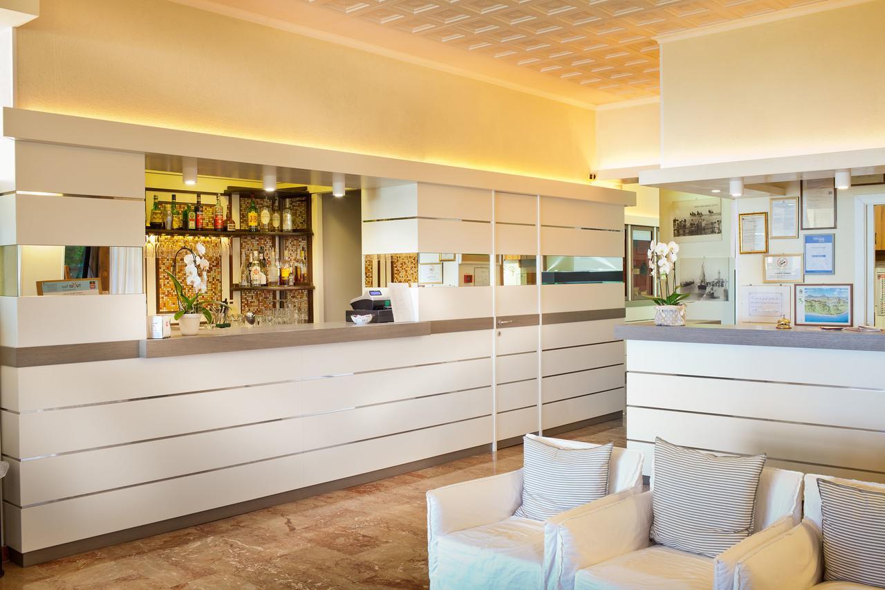 Hotel Beaurivage Фано Екстер'єр фото